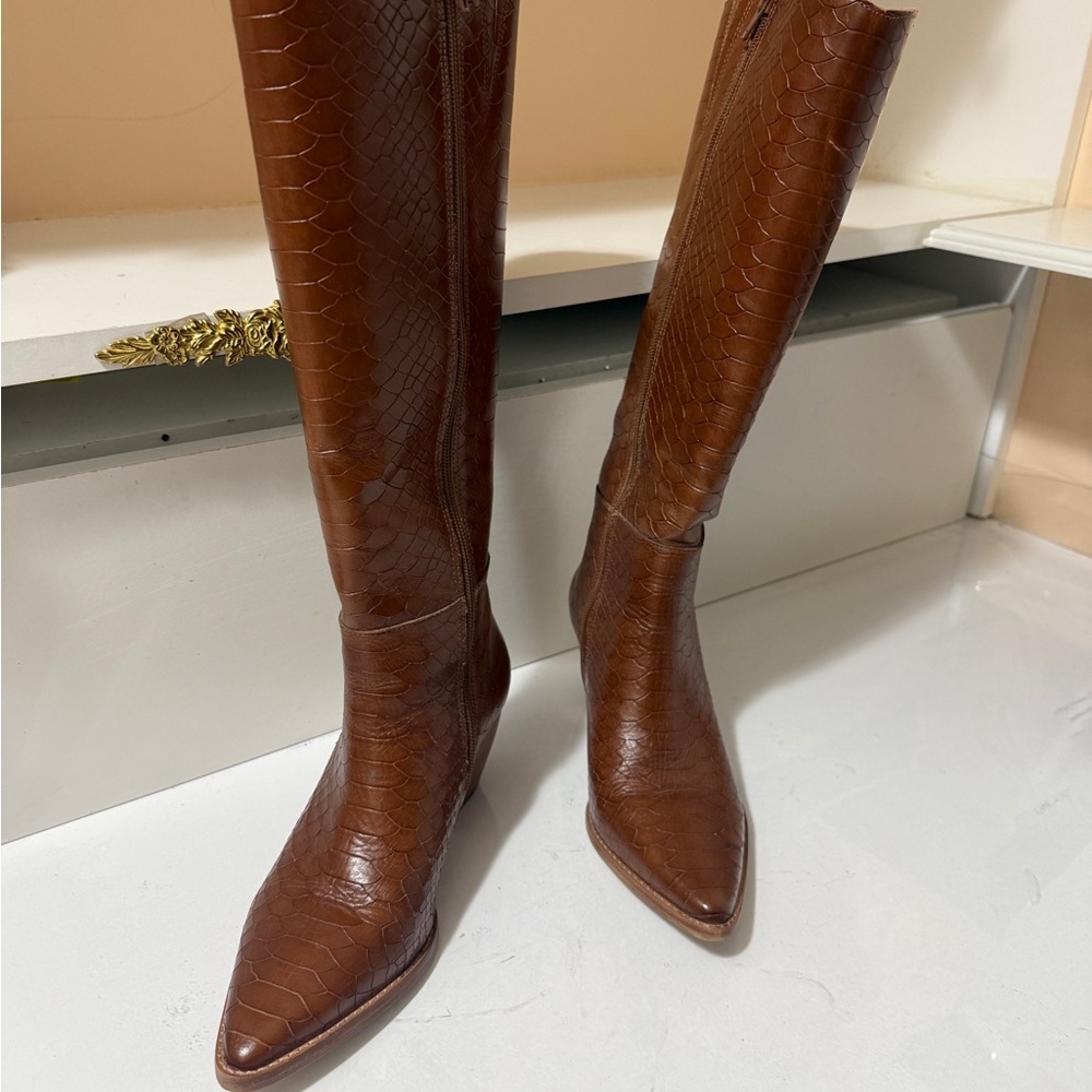 Leather knee-high boots, Matisse Bruna, tobacco croc-embossed, excellent